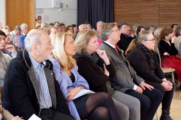 Schmidt, Sandt, Waldmann, Unterländer, Kaufmann im Publikum.